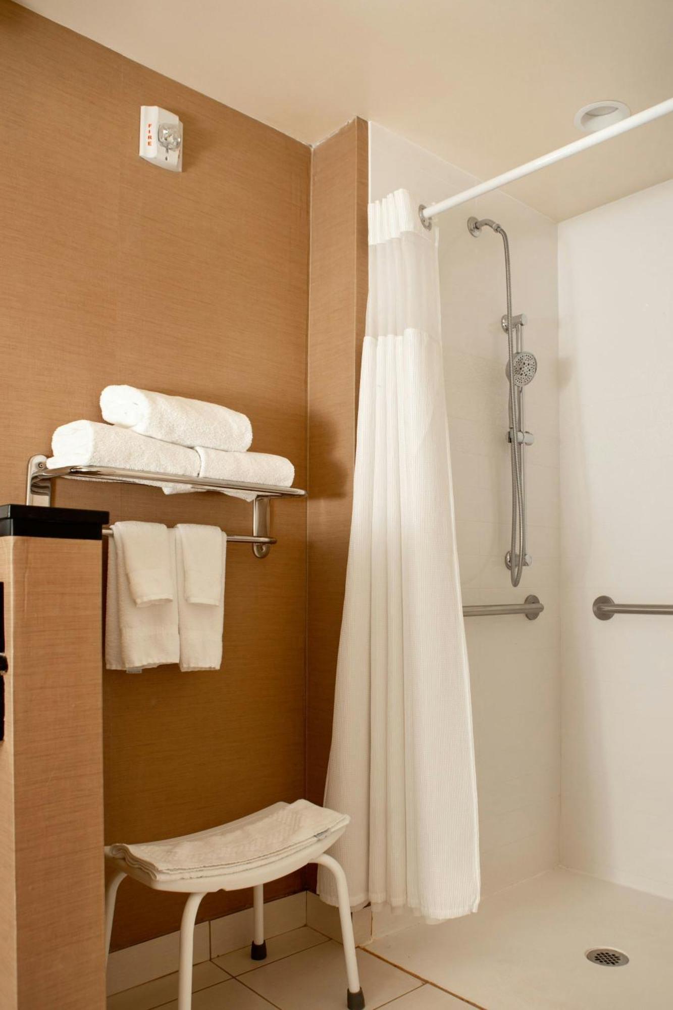 Fairfield Inn & Suites By Marriott Fayetteville North Luaran gambar