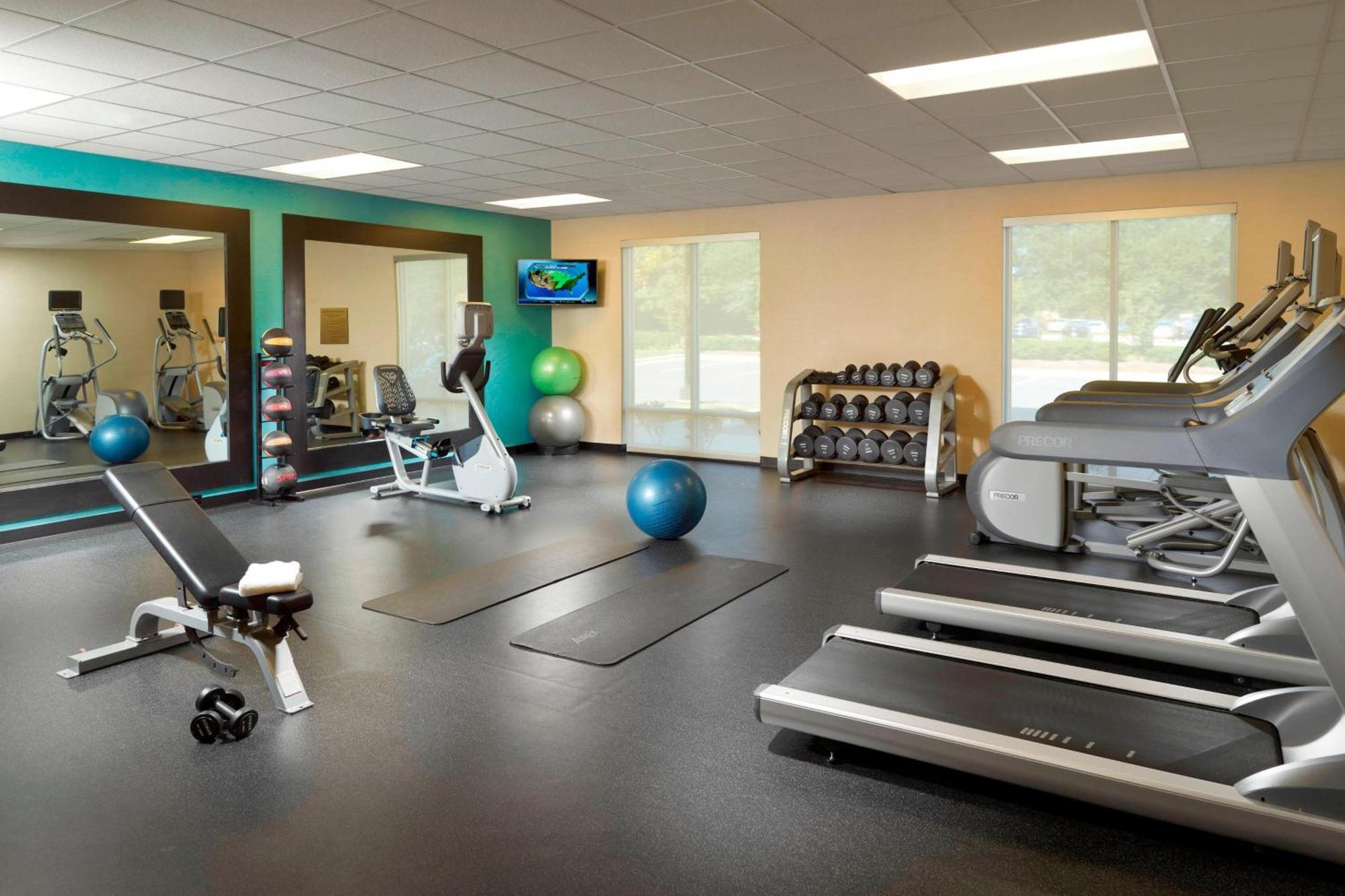 Fairfield Inn & Suites By Marriott Fayetteville North Luaran gambar