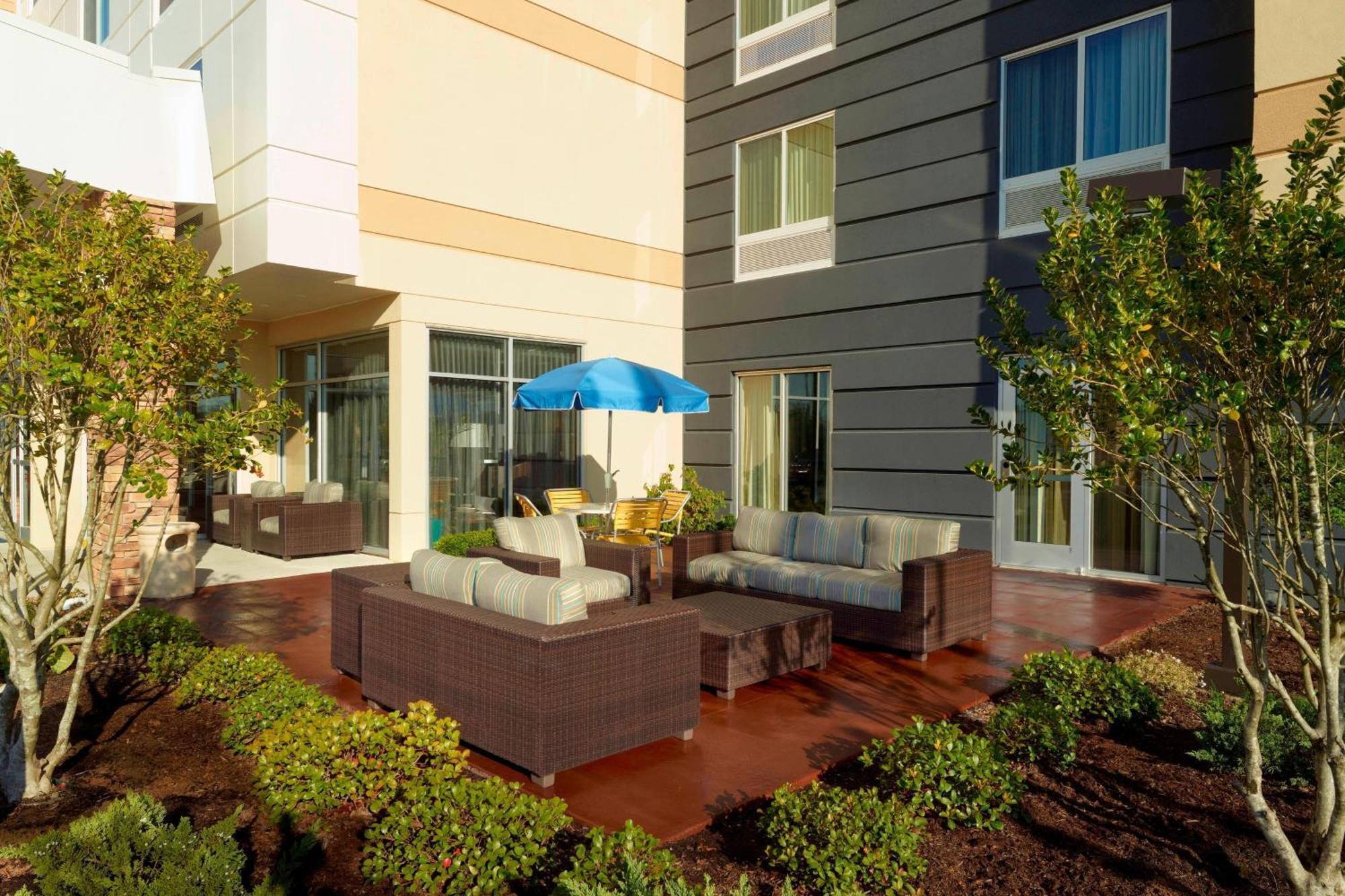 Fairfield Inn & Suites By Marriott Fayetteville North Luaran gambar