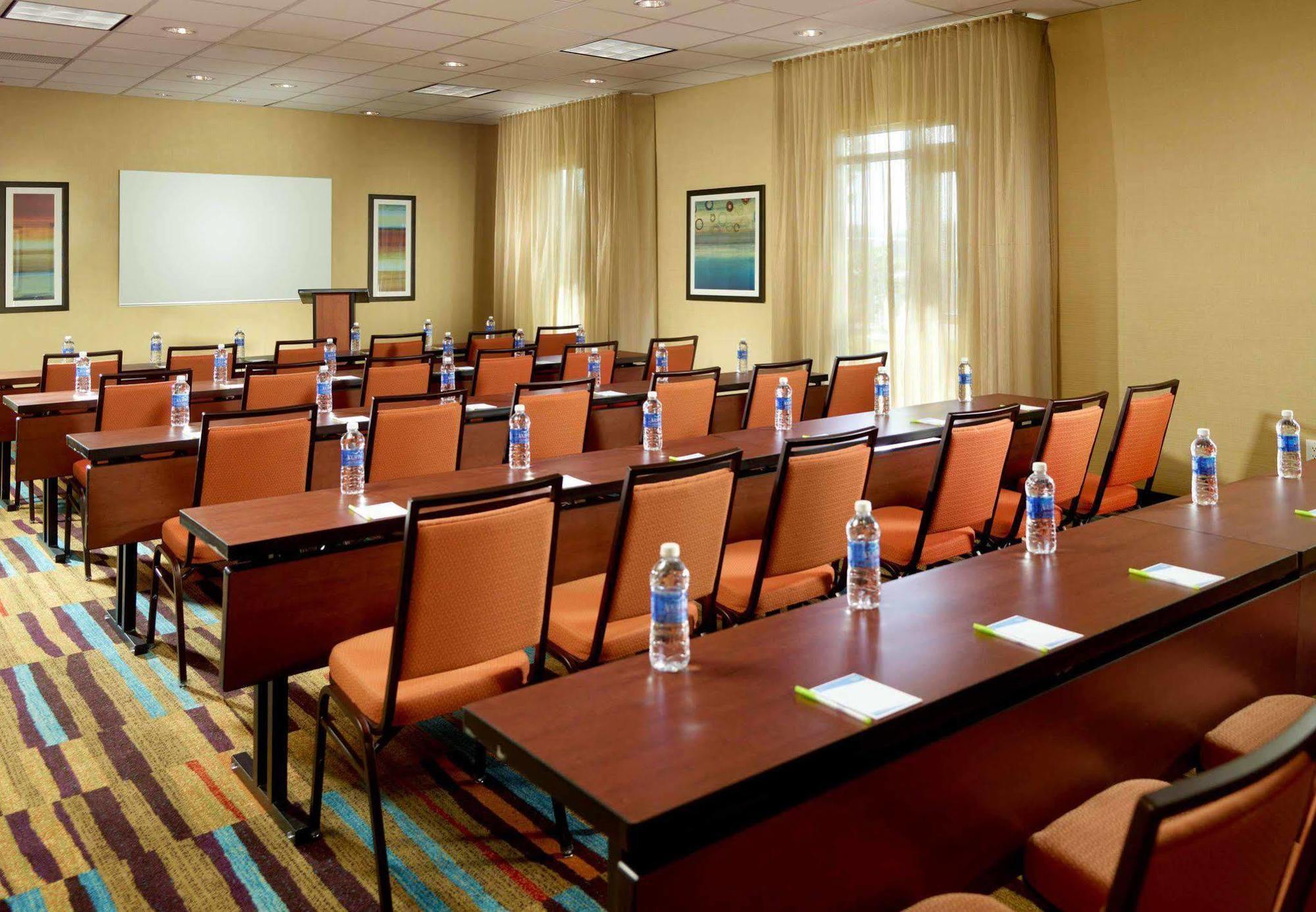Fairfield Inn & Suites By Marriott Fayetteville North Luaran gambar
